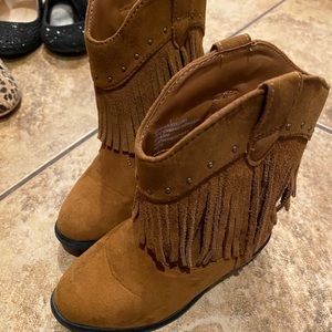 Girls size 9 brown fringe cowgirl boots